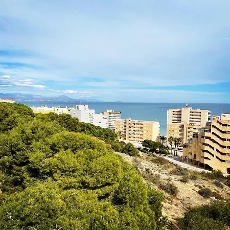 Sea-view 3-bedroom Near Alicante