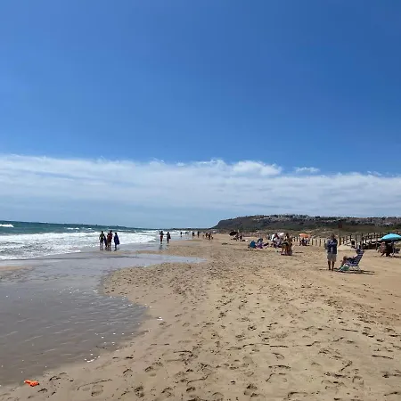 Sea-view 3-bedroom Near Alicante Appartement *