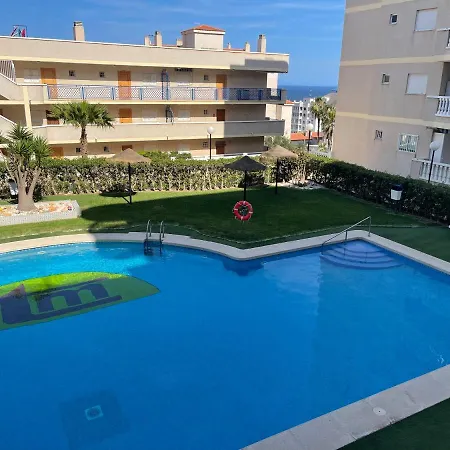Sea-view 3-bedroom Near Alicante Apartment