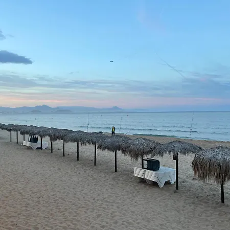 Sea-view 3-bedroom Near Alicante Arenales del Sol